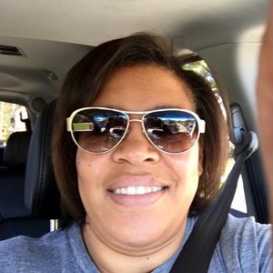 Meet your Posher, Christie